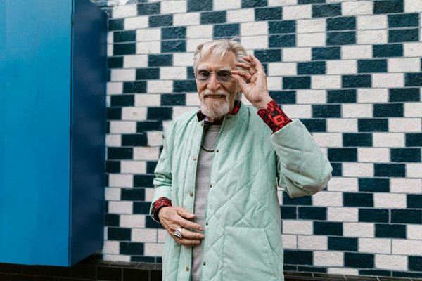 Analyse des tendances fashion : L'influence incontournable des défilés sur le style contemporain