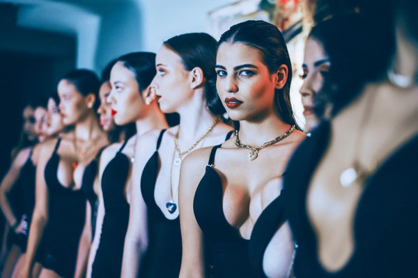 Créatrice de textile : des vêtements artisanaux uniques à découvrir